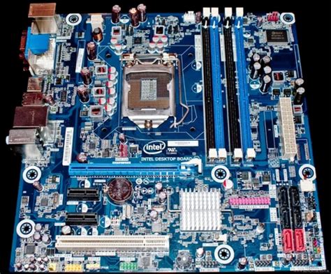 Compatible motherboards with Intel Core i3.